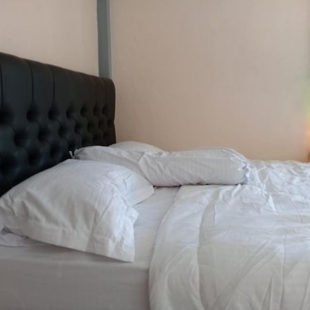Yusilver Guest House Labuan Bajo Luaran gambar