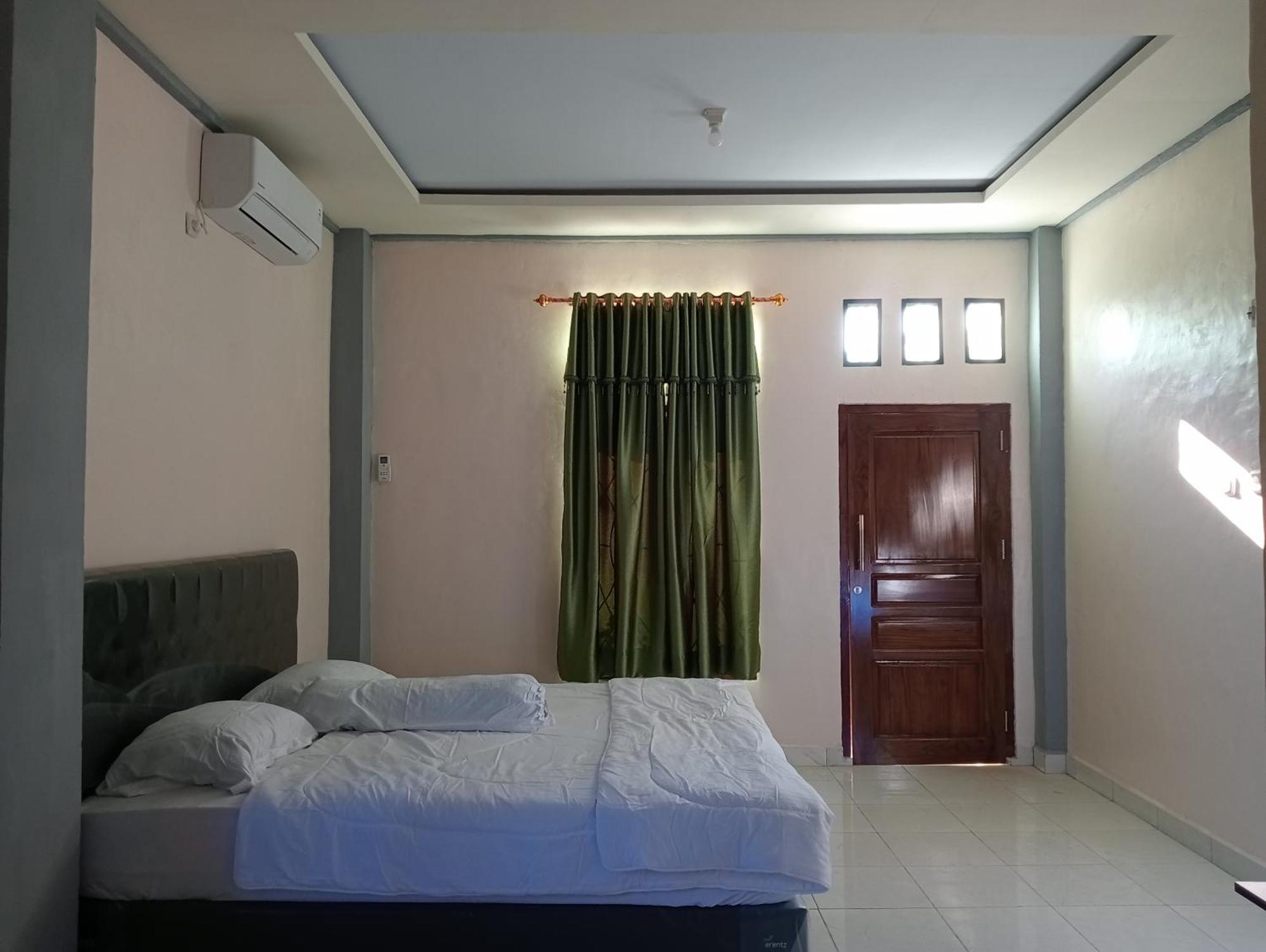 Yusilver Guest House Labuan Bajo Luaran gambar