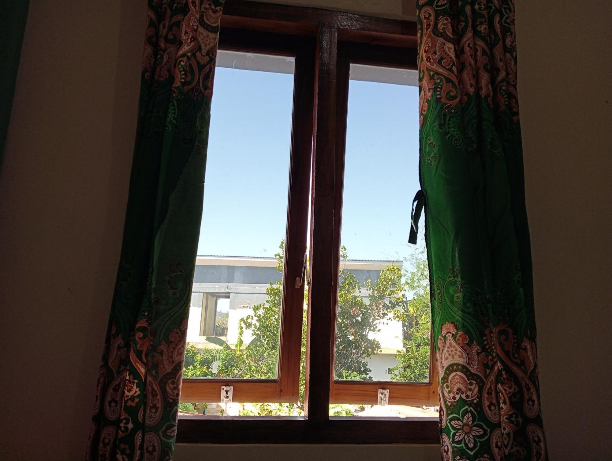 Yusilver Guest House Labuan Bajo Luaran gambar