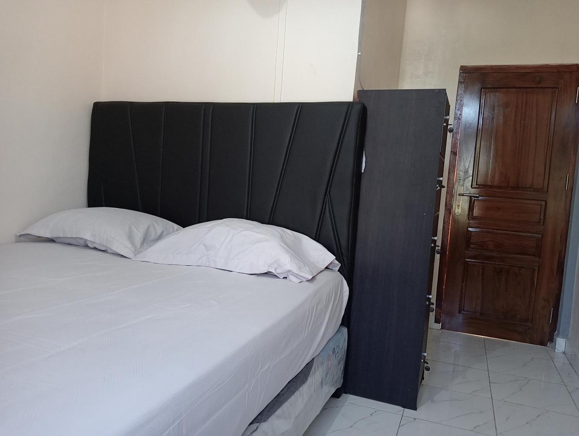 Yusilver Guest House Labuan Bajo Luaran gambar