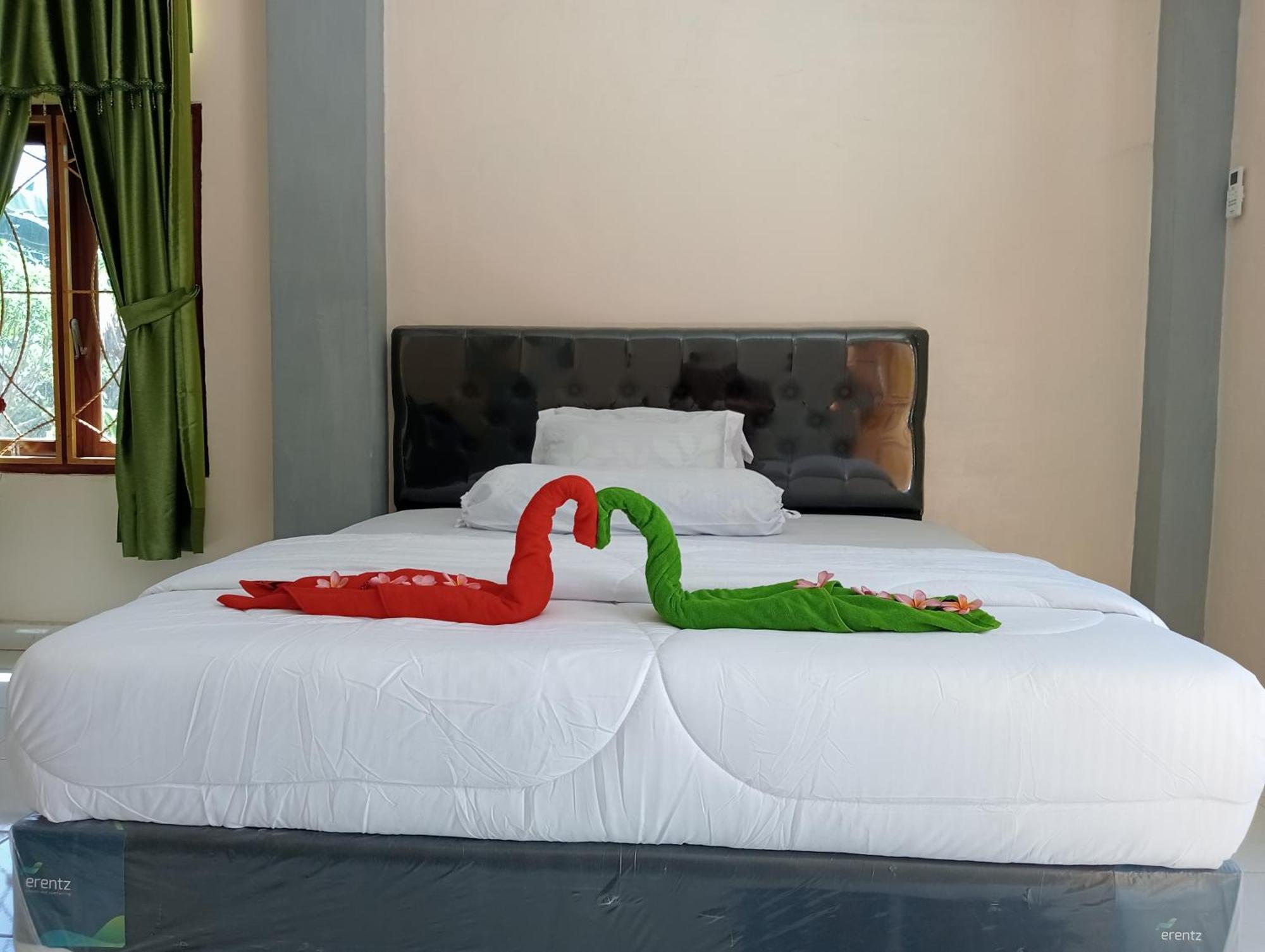 Yusilver Guest House Labuan Bajo Luaran gambar